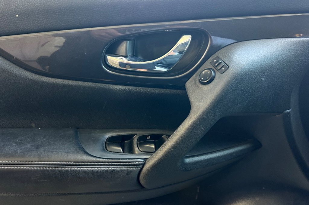 Thumbnail: 2019 Nissan Rogue - 23