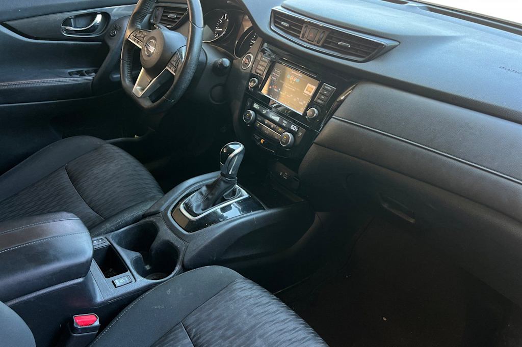 Thumbnail: 2019 Nissan Rogue - 13