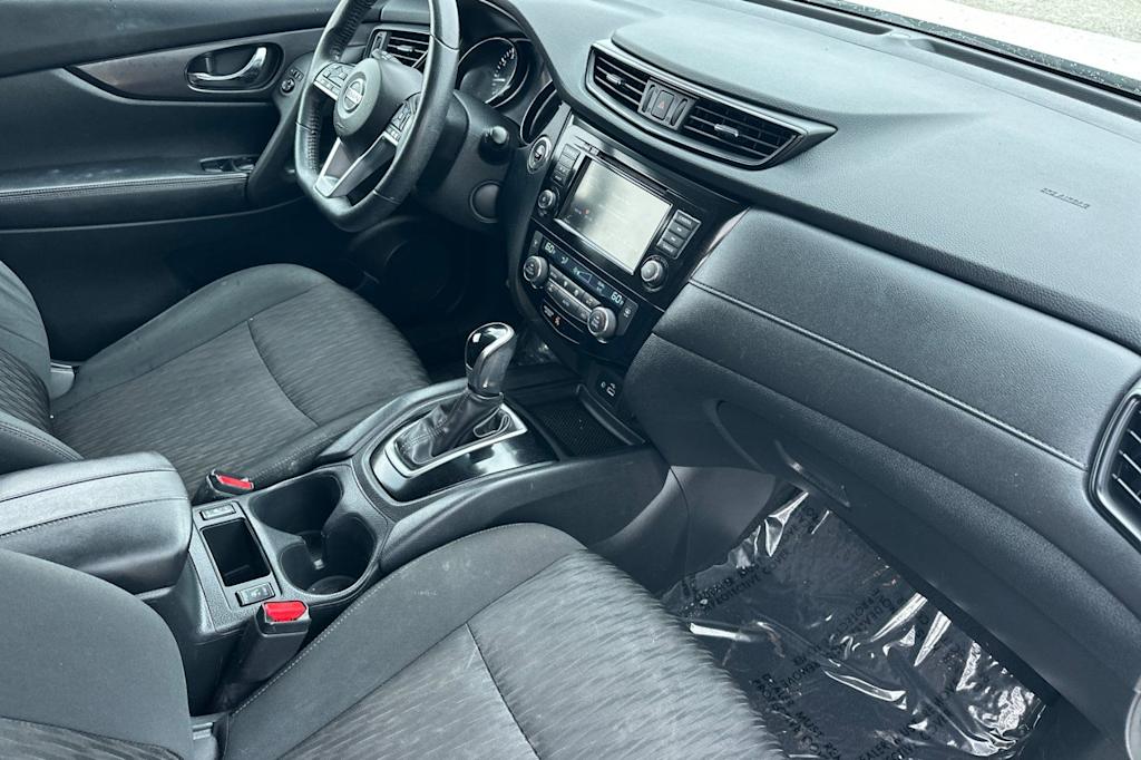 Thumbnail: 2019 Nissan Rogue - 13