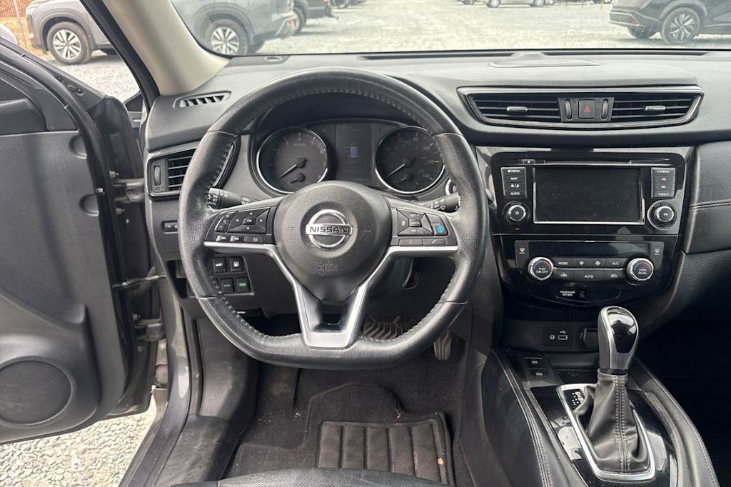 Thumbnail: 2019 Nissan Rogue - 12