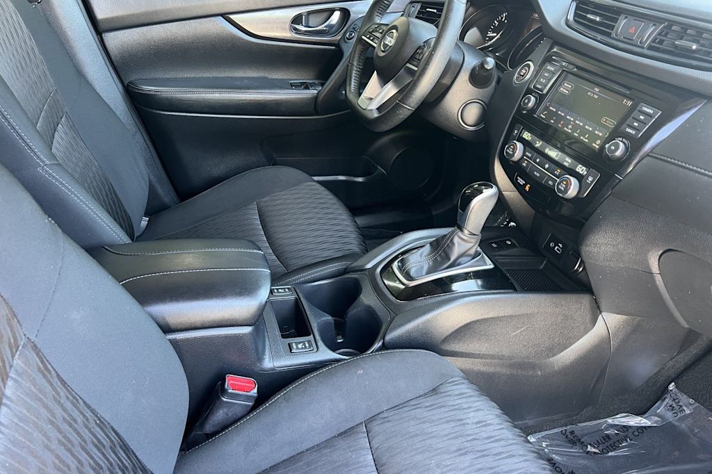 Thumbnail: 2020 Nissan Rogue - 10