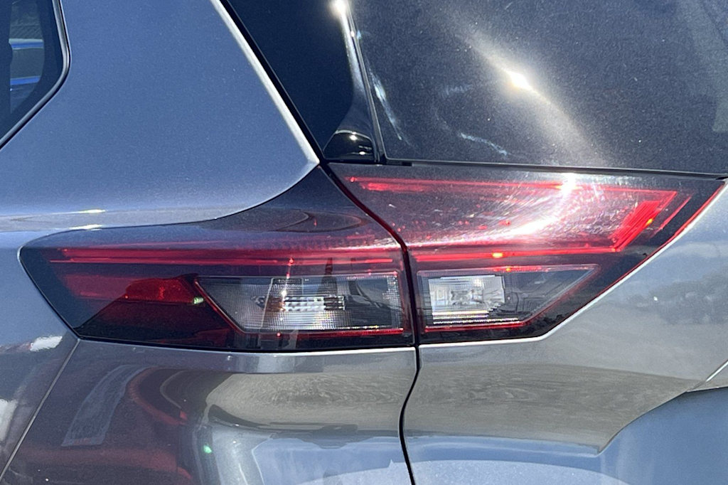 Thumbnail: 2021 Nissan Rogue - 36