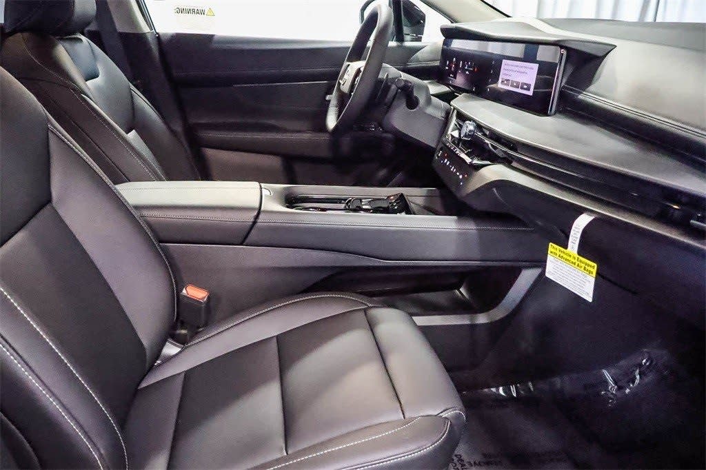 2025 Nissan Murano Platinum 8