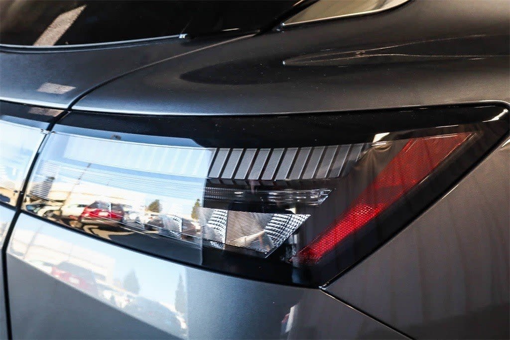 2025 Nissan Murano Platinum 17