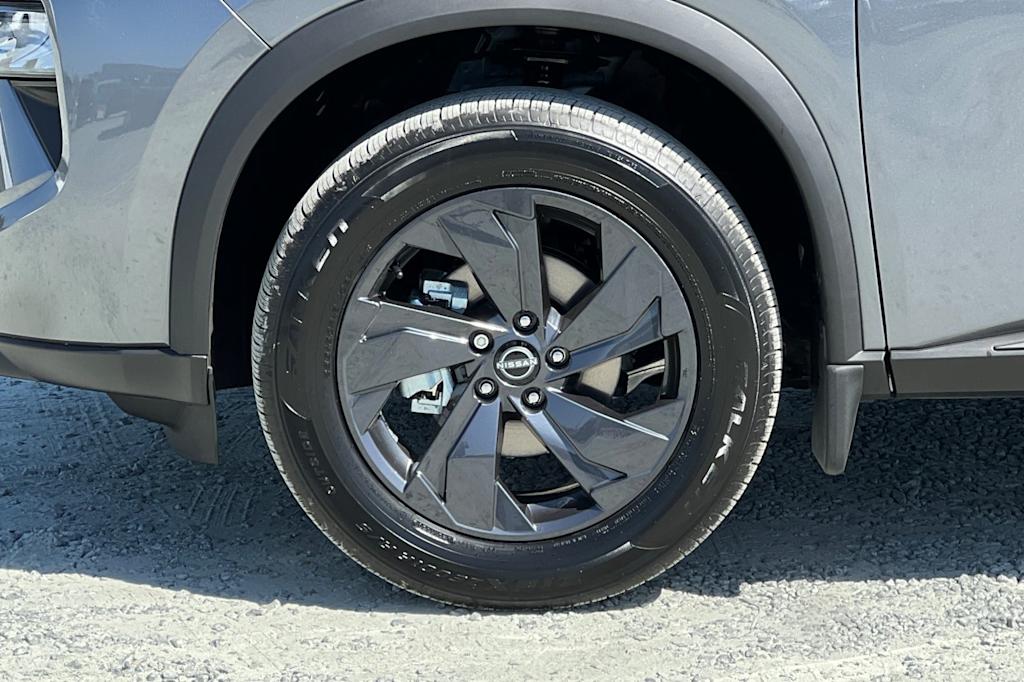 Thumbnail: 2026 Nissan Rogue - 8