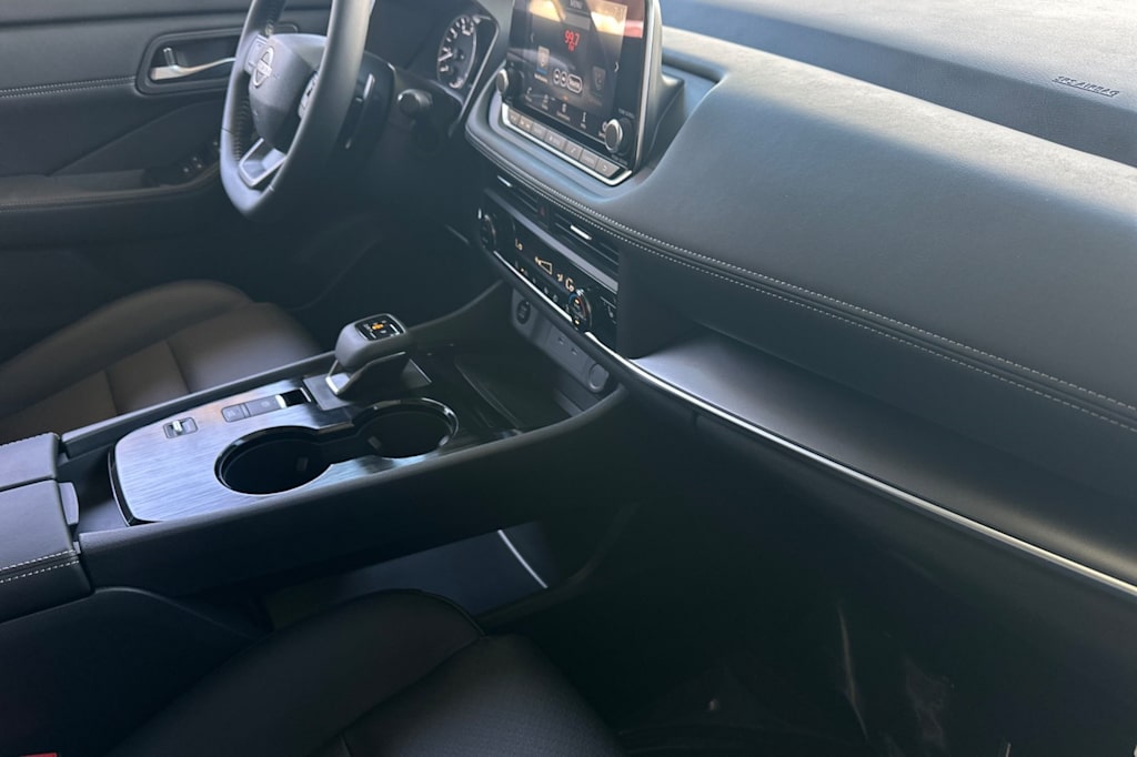 Thumbnail: 2026 Nissan Rogue - 12