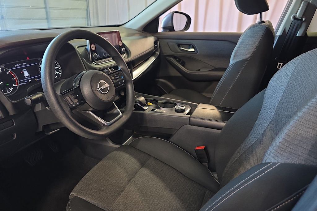 Thumbnail: 2023 Nissan Rogue - 9