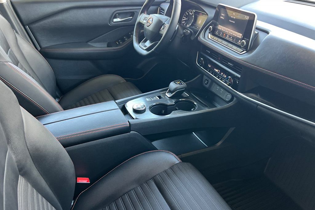 Thumbnail: 2026 Nissan Rogue - 12
