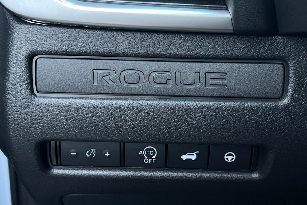 Thumbnail: 2026 Nissan Rogue - 32
