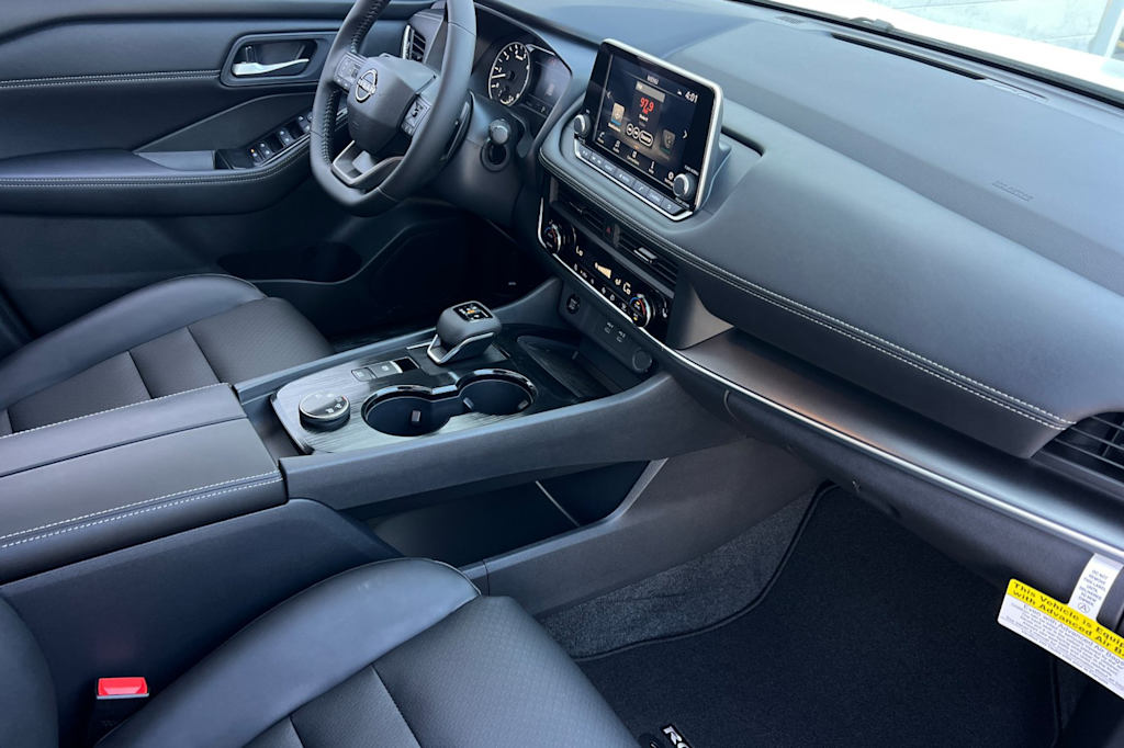 Thumbnail: 2026 Nissan Rogue - 12