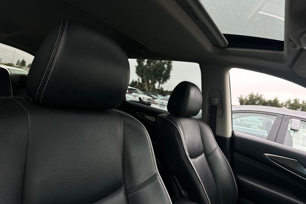 Thumbnail: 2020 INFINITI QX60 - 10