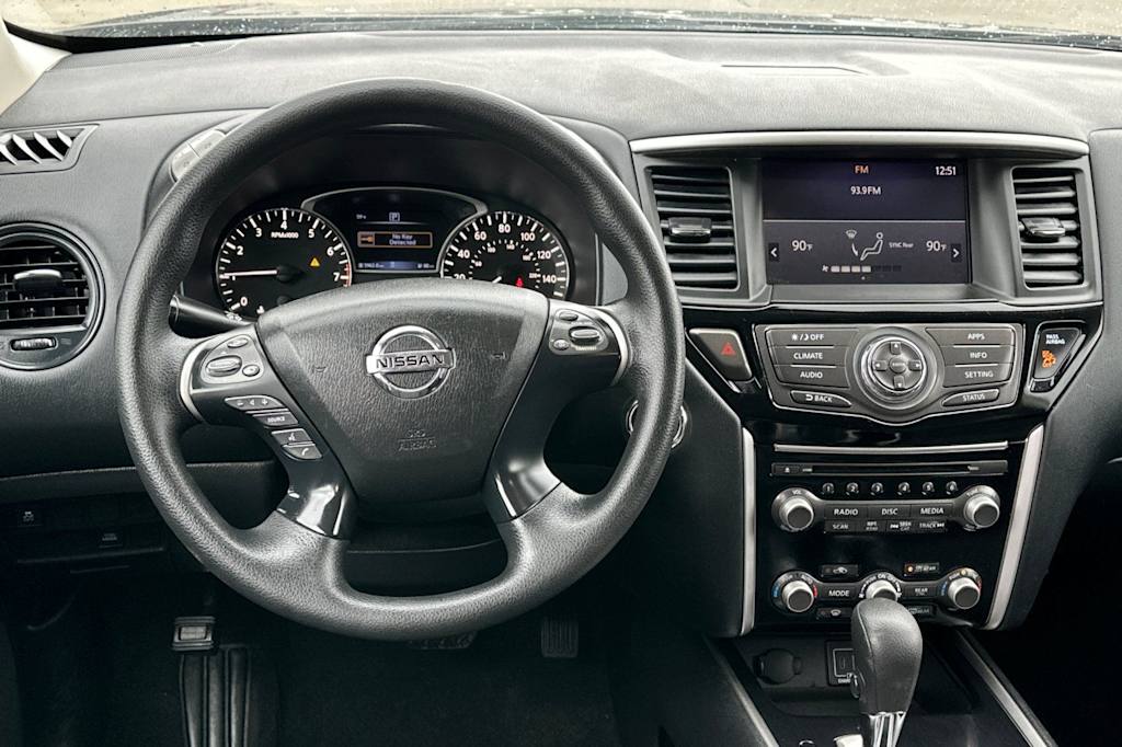 Thumbnail: 2020 Nissan Pathfinder - 12