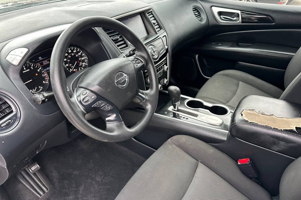 Thumbnail: 2020 Nissan Pathfinder - 9