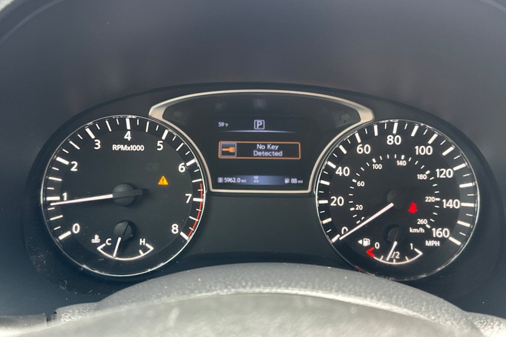 Thumbnail: 2020 Nissan Pathfinder - 16