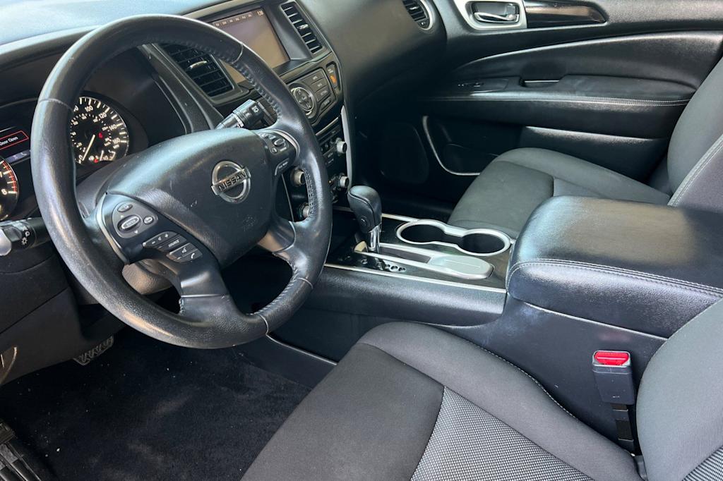 Thumbnail: 2020 Nissan Pathfinder - 9