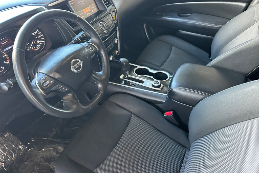 Thumbnail: 2019 Nissan Pathfinder - 9