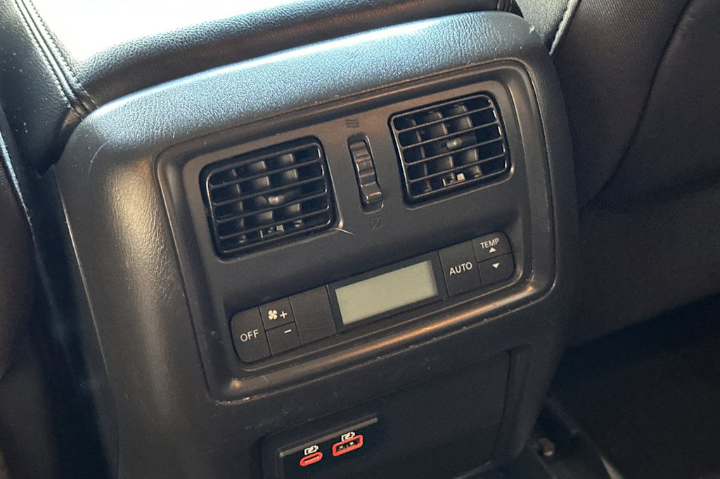 Thumbnail: 2019 Nissan Pathfinder - 25