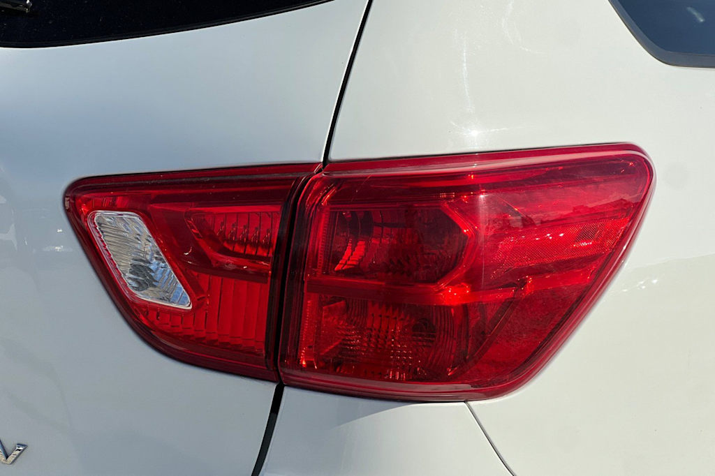 Thumbnail: 2017 Nissan Pathfinder - 35