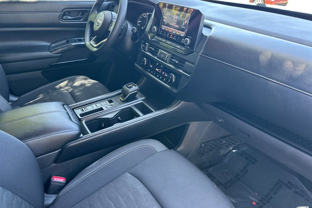 Thumbnail: 2025 Nissan Pathfinder - 12
