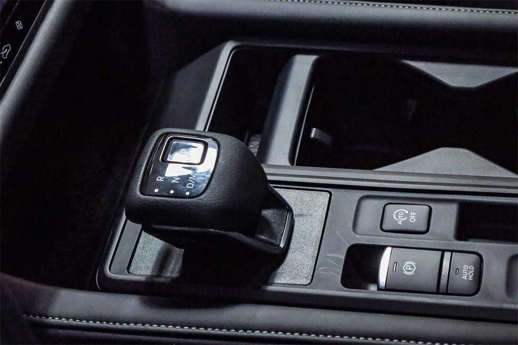 Thumbnail: 2025 Nissan Pathfinder - 17