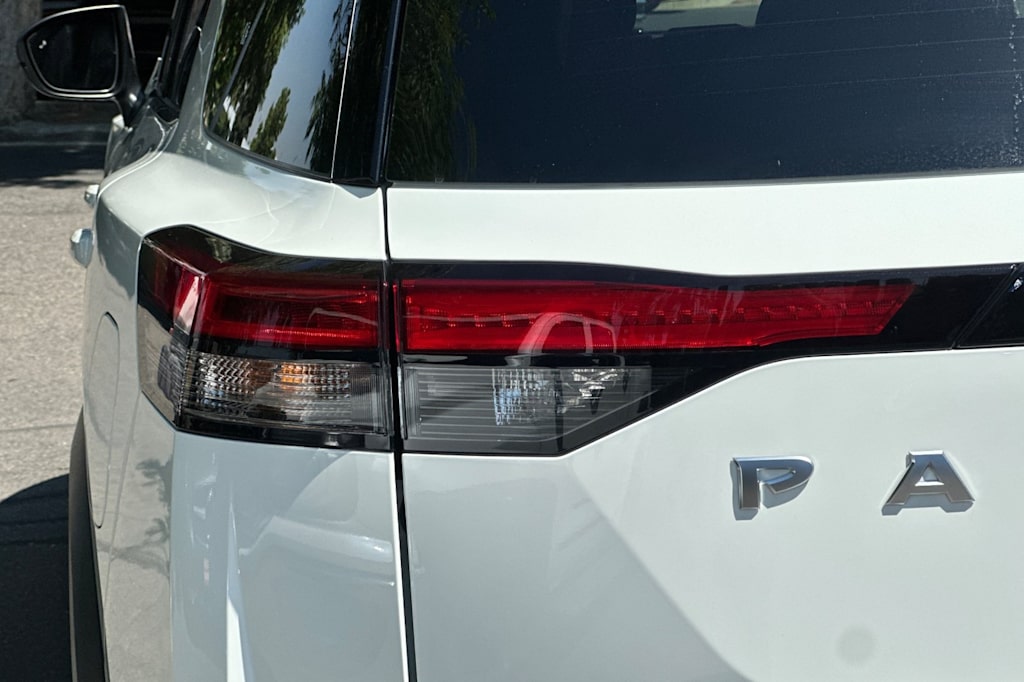 Thumbnail: 2025 Nissan Pathfinder - 35