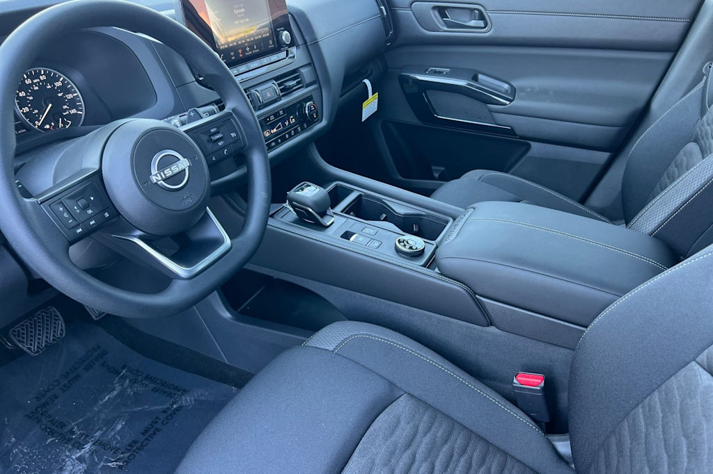 Thumbnail: 2025 Nissan Pathfinder - 9