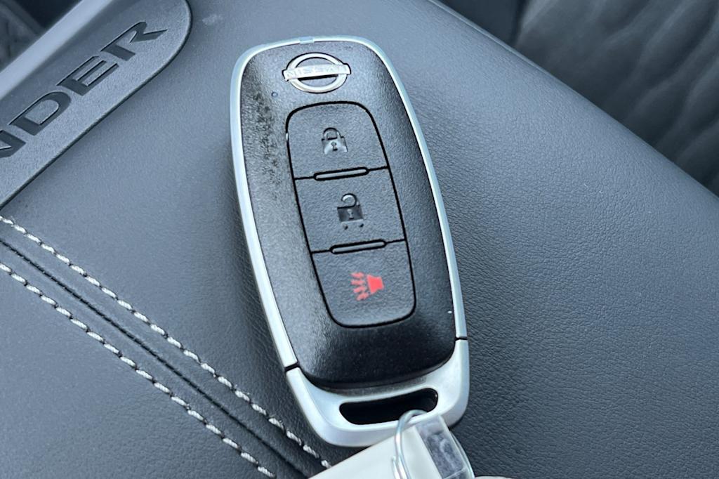 Thumbnail: 2025 Nissan Pathfinder - 17