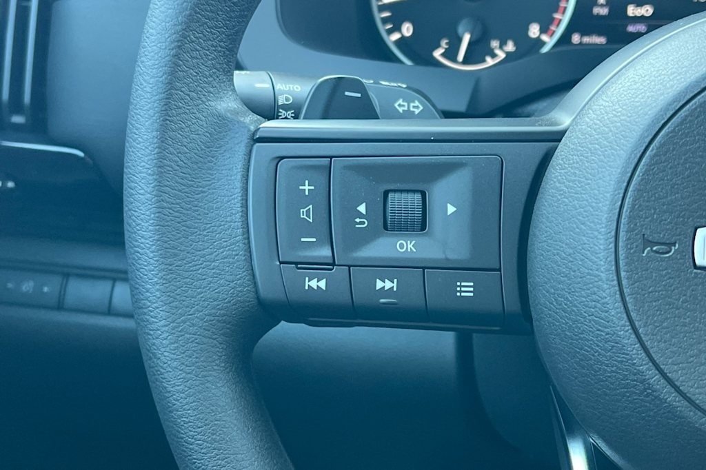 Thumbnail: 2025 Nissan Pathfinder - 32