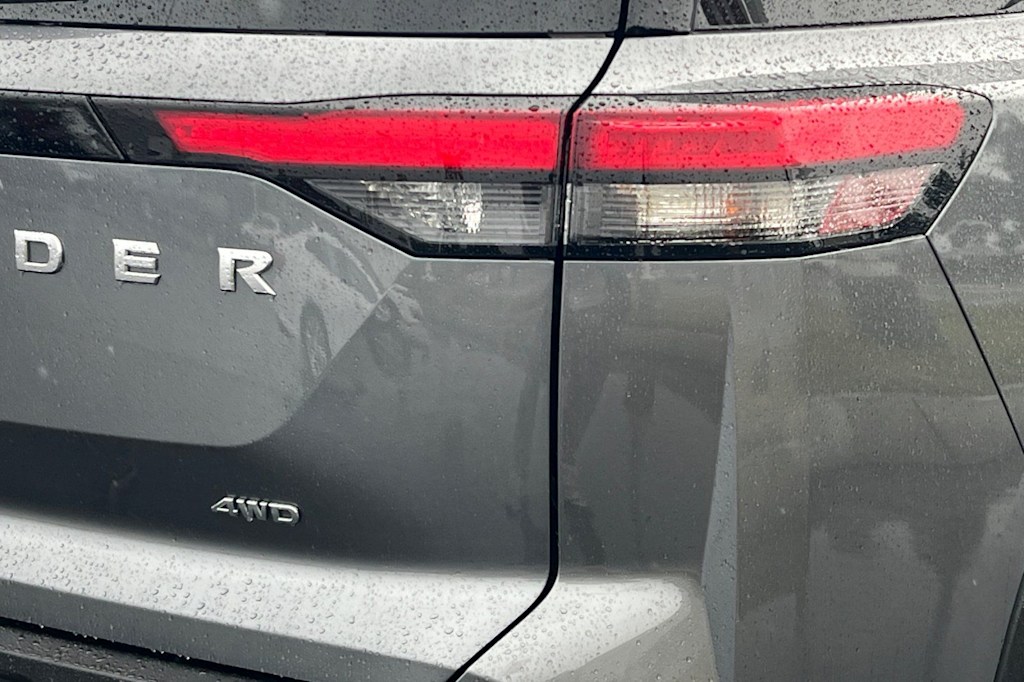 Thumbnail: 2025 Nissan Pathfinder - 26