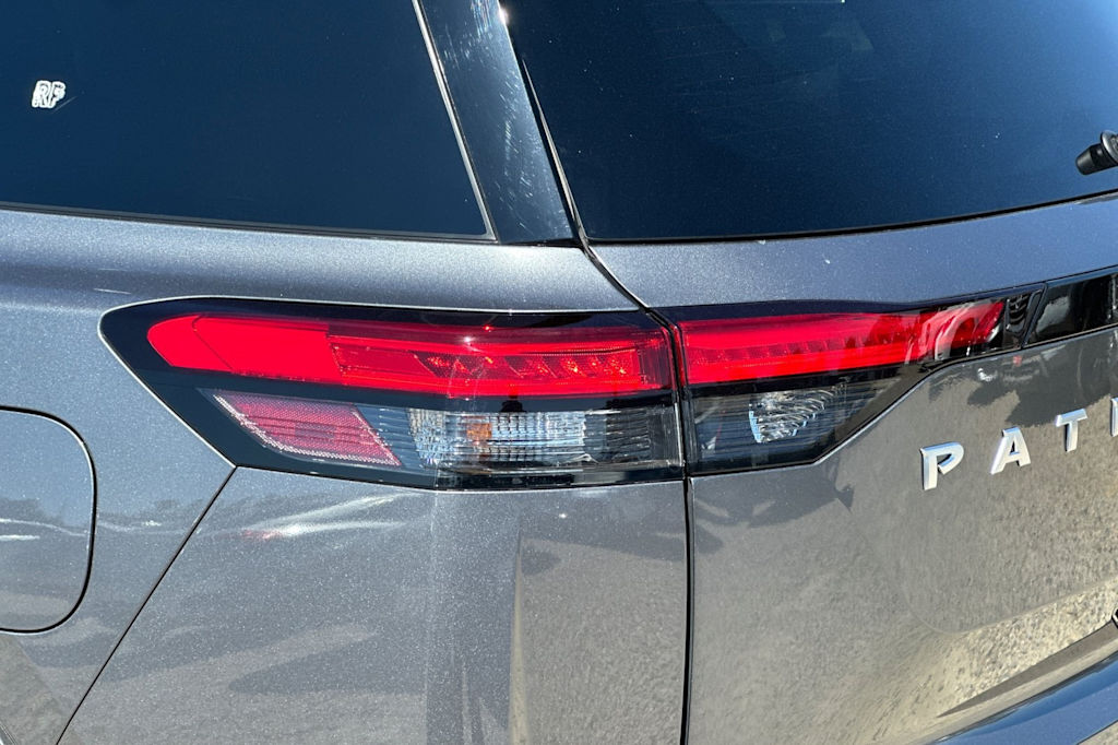 Thumbnail: 2025 Nissan Pathfinder - 23