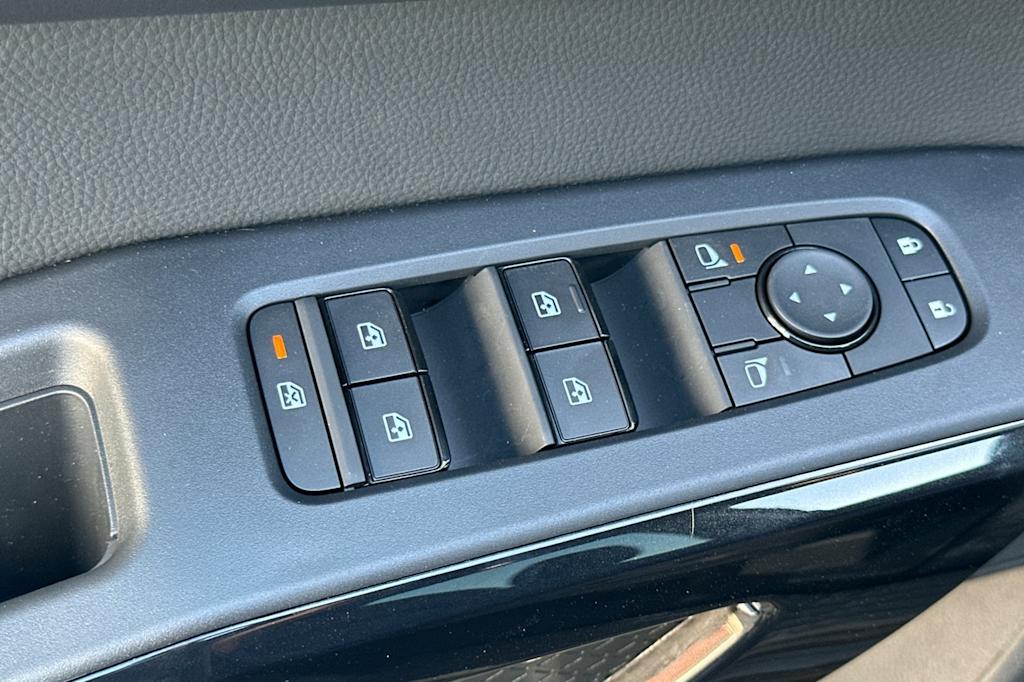 Thumbnail: 2025 Nissan Pathfinder - 22