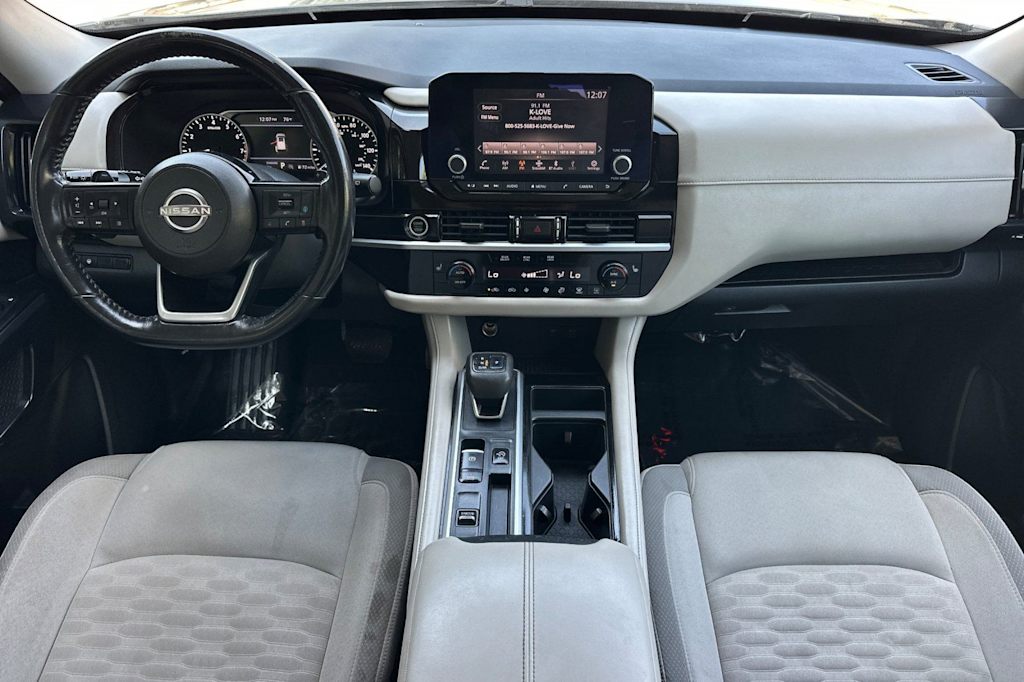 Thumbnail: 2022 Nissan Pathfinder - 2
