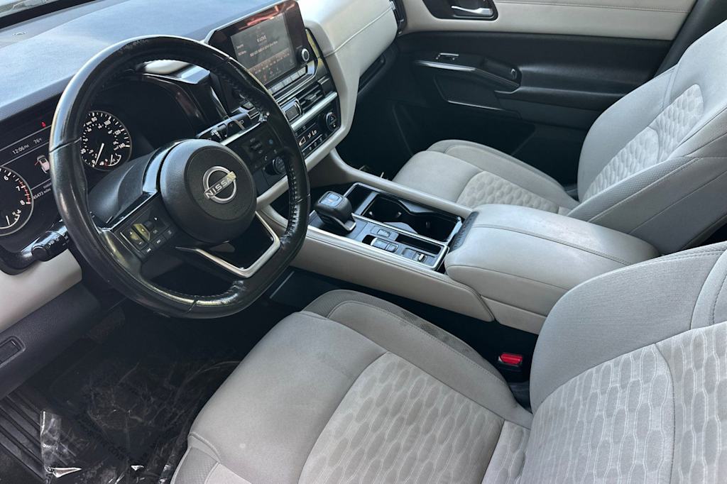 Thumbnail: 2022 Nissan Pathfinder - 9