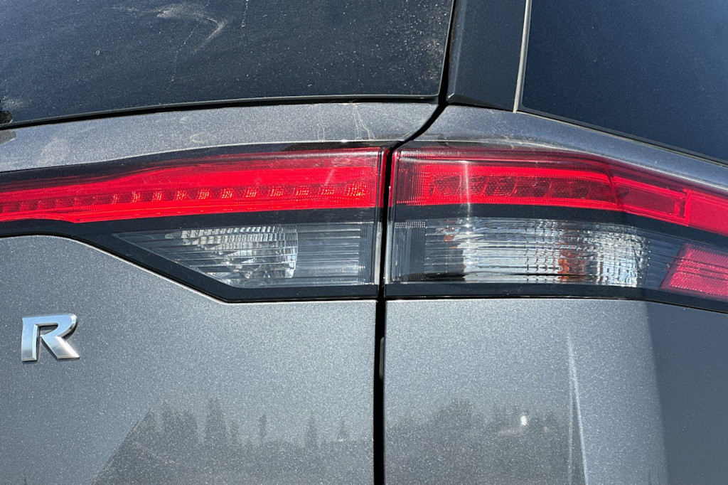 Thumbnail: 2022 Nissan Pathfinder - 36