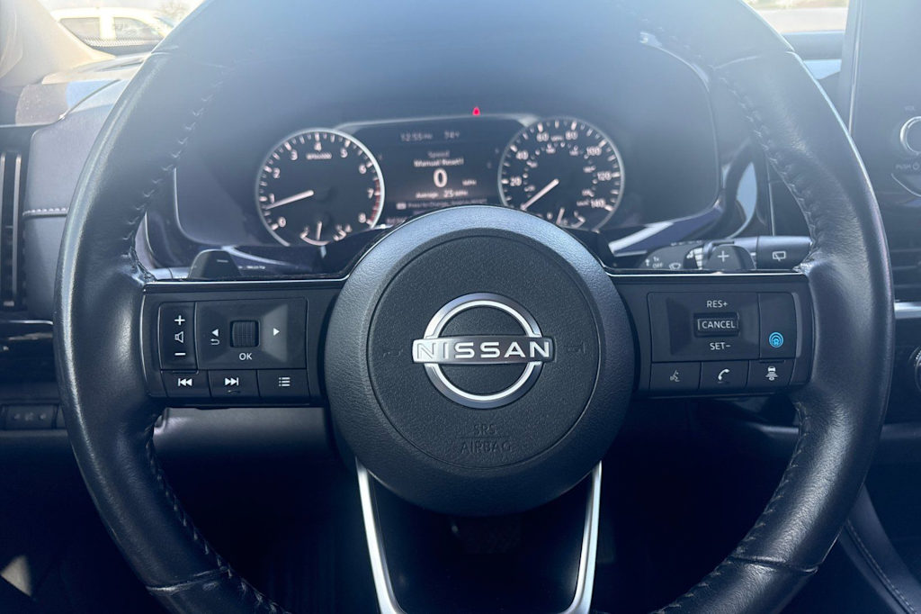 Thumbnail: 2022 Nissan Pathfinder - 25