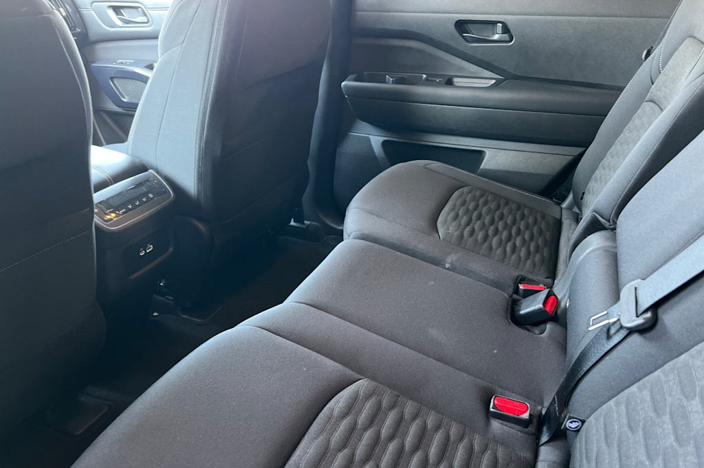 Thumbnail: 2025 Nissan Pathfinder - 11