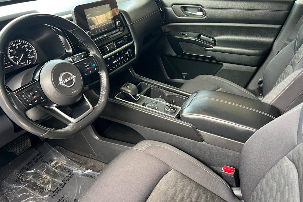 Thumbnail: 2022 Nissan Pathfinder - 9