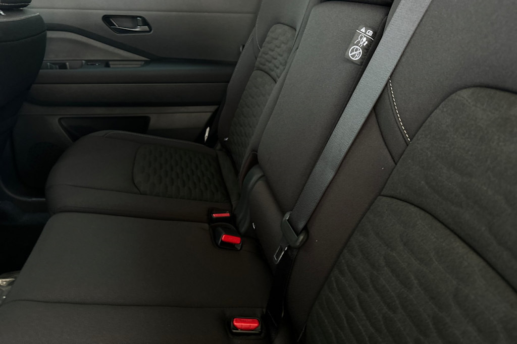 Thumbnail: 2025 Nissan Pathfinder - 10