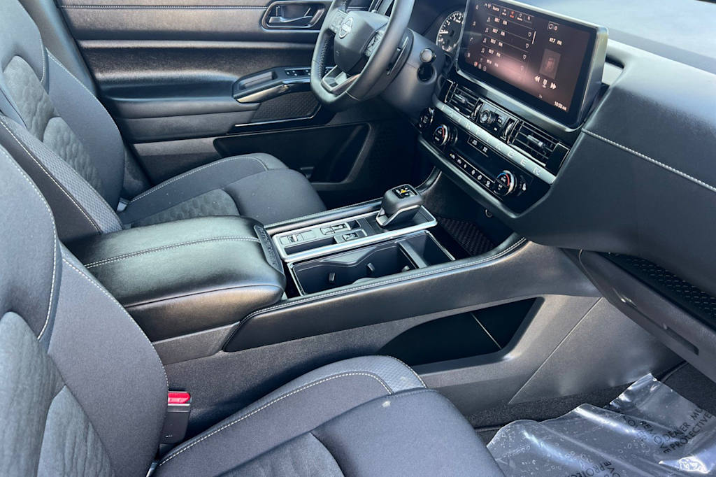 Thumbnail: 2026 Nissan Pathfinder - 12