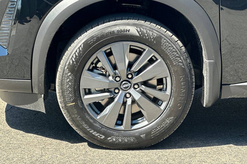 Thumbnail: 2026 Nissan Pathfinder - 8
