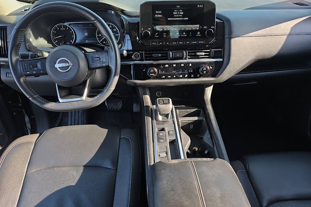 Thumbnail: 2022 Nissan Pathfinder - 2