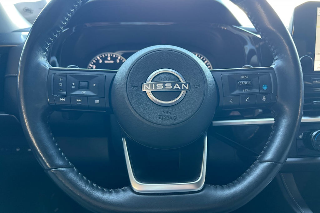 Thumbnail: 2023 Nissan Pathfinder - 12