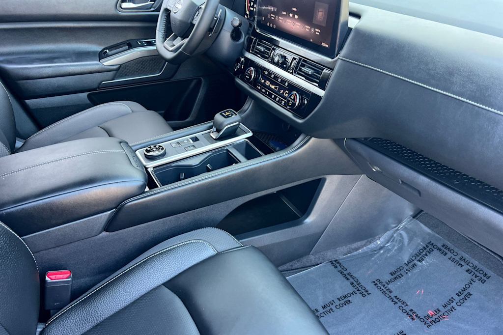 Thumbnail: 2026 Nissan Pathfinder - 13