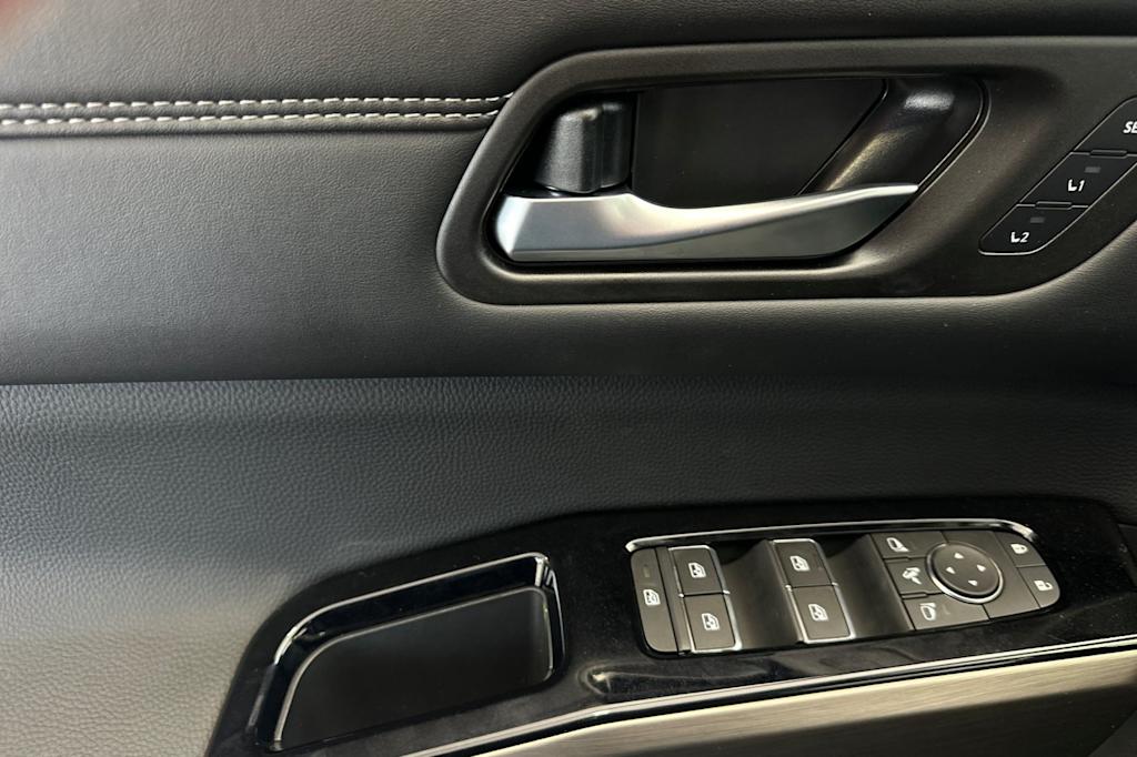 Thumbnail: 2025 Nissan Pathfinder - 19