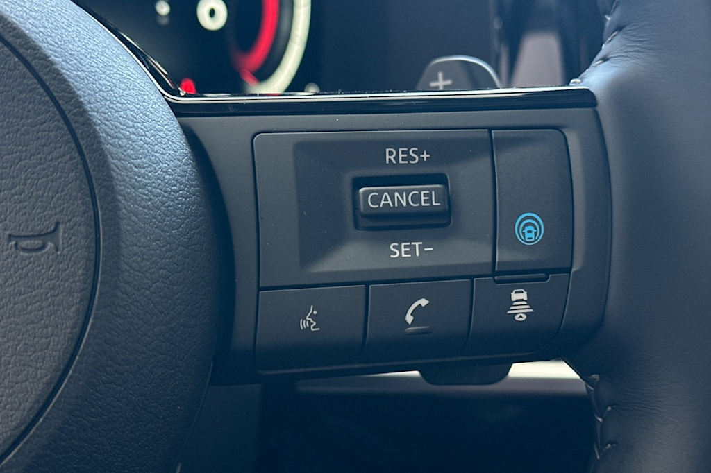 Thumbnail: 2025 Nissan Pathfinder - 32