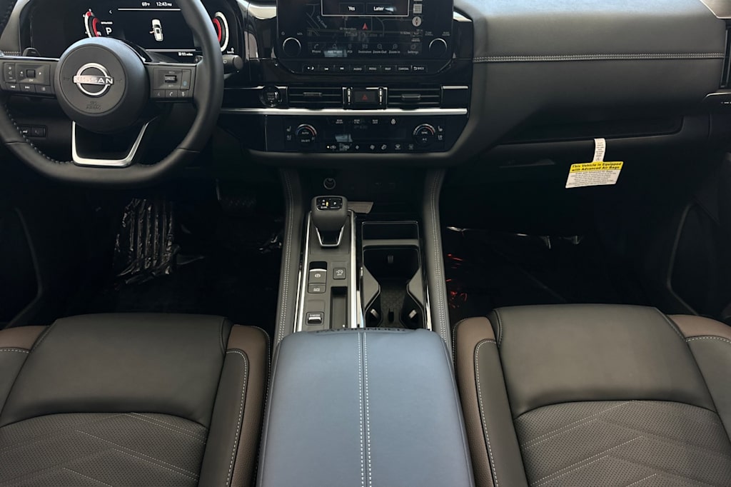 Thumbnail: 2025 Nissan Pathfinder - 2