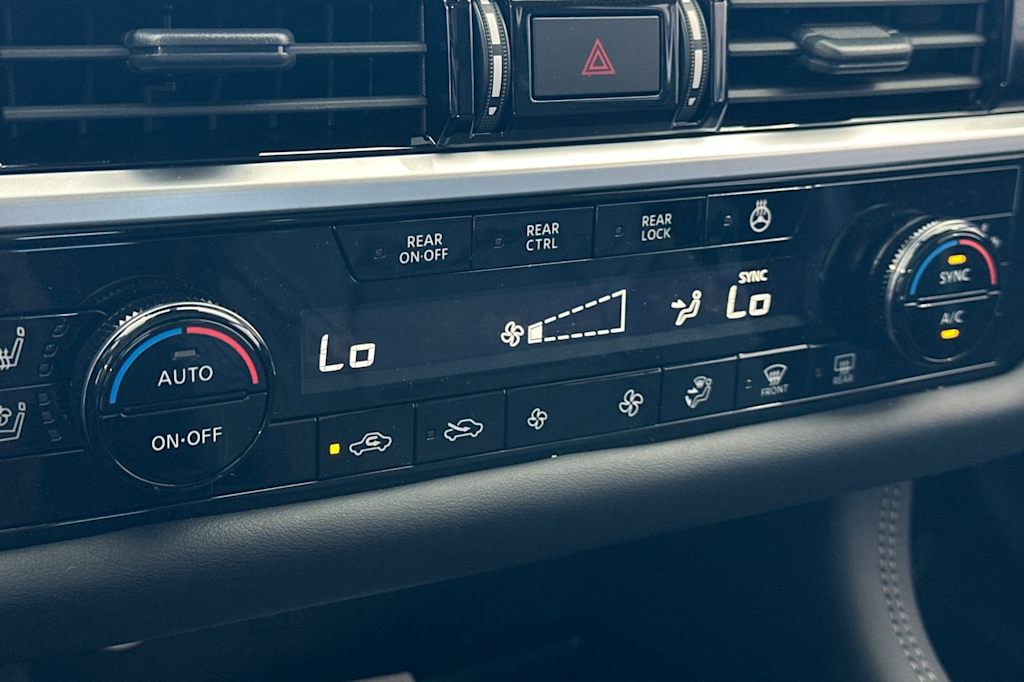 Thumbnail: 2025 Nissan Pathfinder - 29