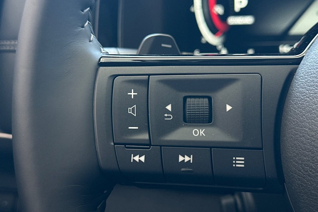 Thumbnail: 2025 Nissan Pathfinder - 33