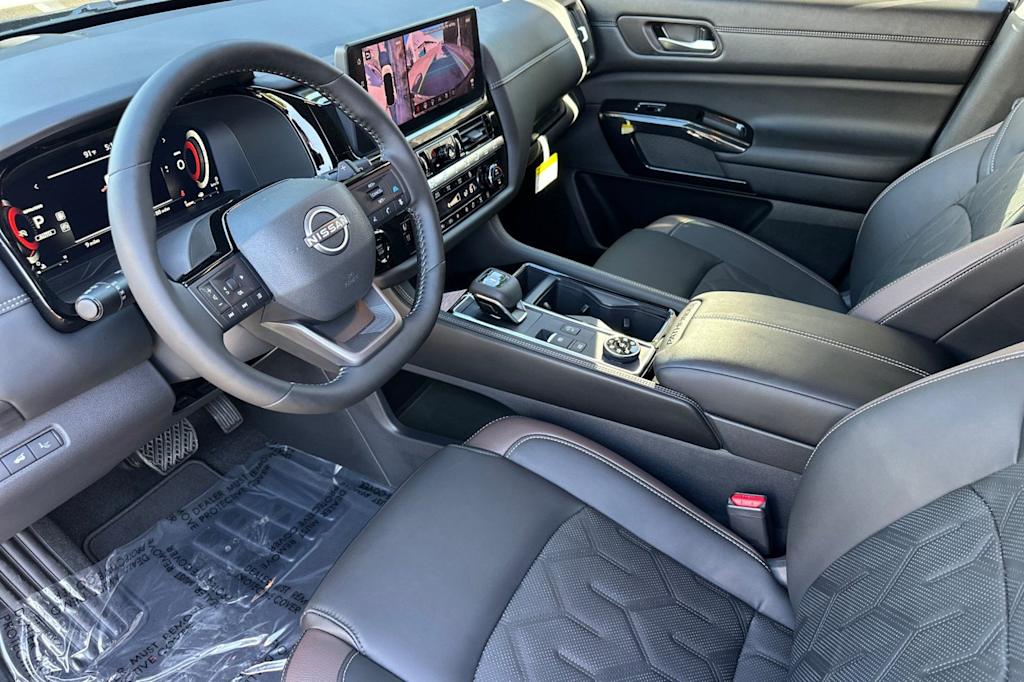 Thumbnail: 2026 Nissan Pathfinder - 9