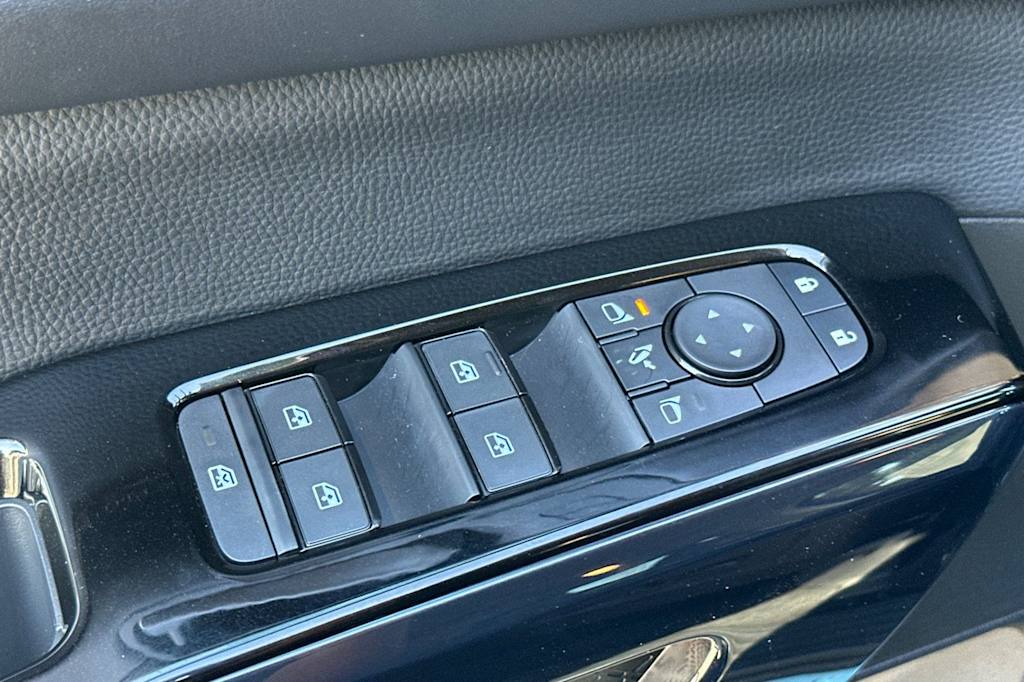 Thumbnail: 2026 Nissan Pathfinder - 21